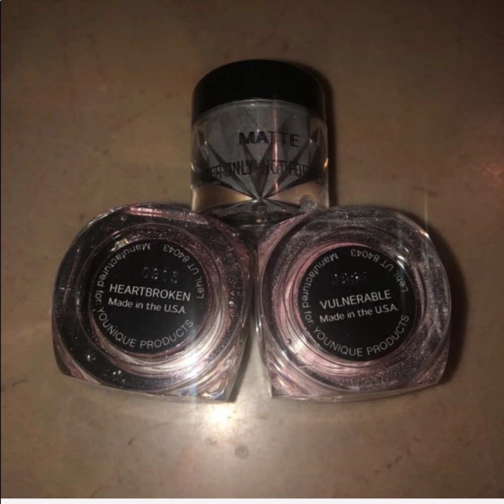 Younique bundle for Candi byrum